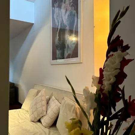 Design-ferienhaus Mit Garten, Kino & 5 Schlafzimmern Villa Dieburg