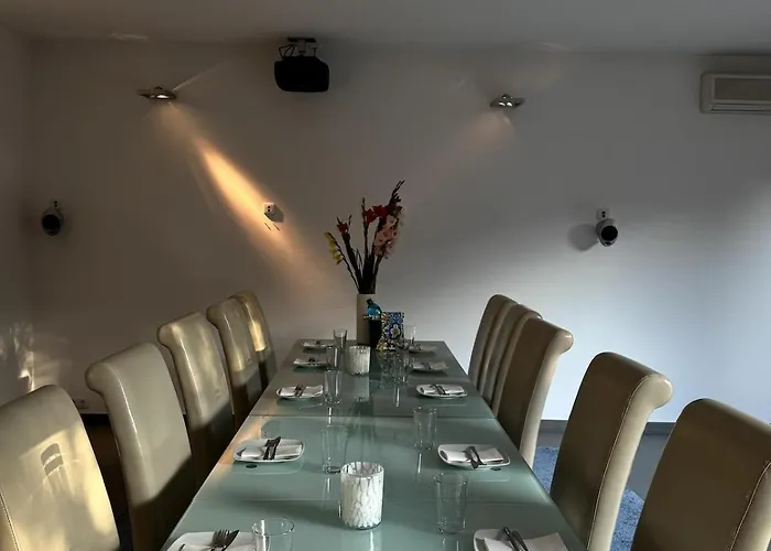 فيلة Design-ferienhaus Mit Garten, Kino & 5 Schlafzimmern