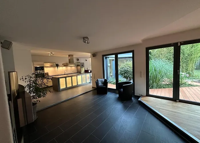 فيلة Design-ferienhaus Mit Garten, Kino & 5 Schlafzimmern