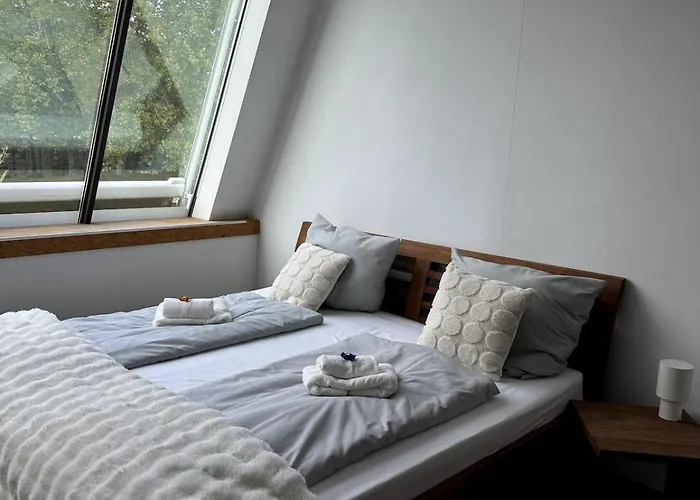 فيلة Design-ferienhaus Mit Garten, Kino & 5 Schlafzimmern *