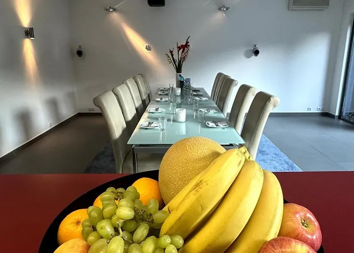 Design-ferienhaus Mit Garten, Kino & 5 Schlafzimmern * ديبورغ