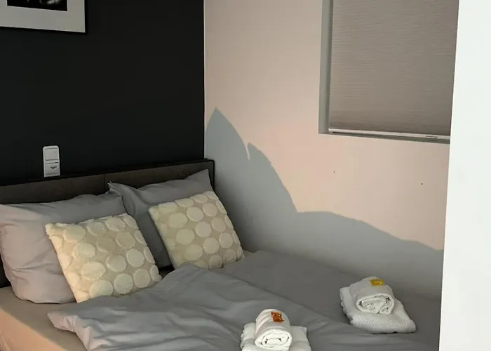 فيلة Design-ferienhaus Mit Garten, Kino & 5 Schlafzimmern *